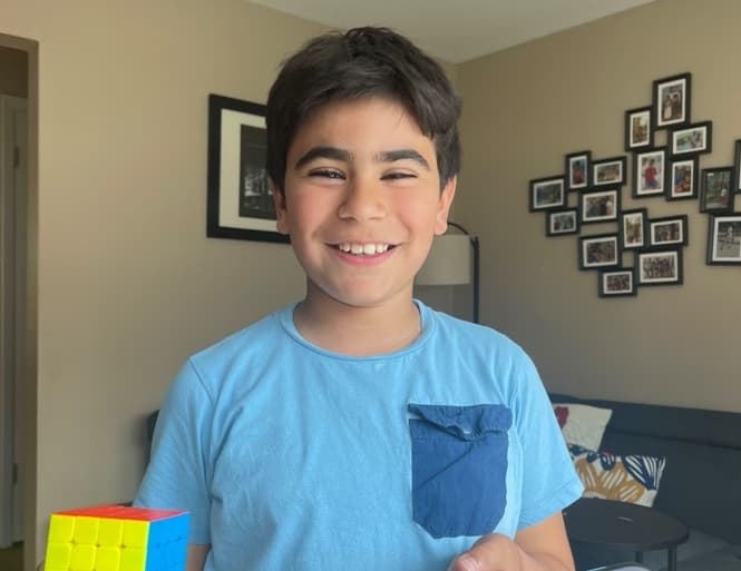 Fastest Time to Solve a 4X4 Rubik's Cube