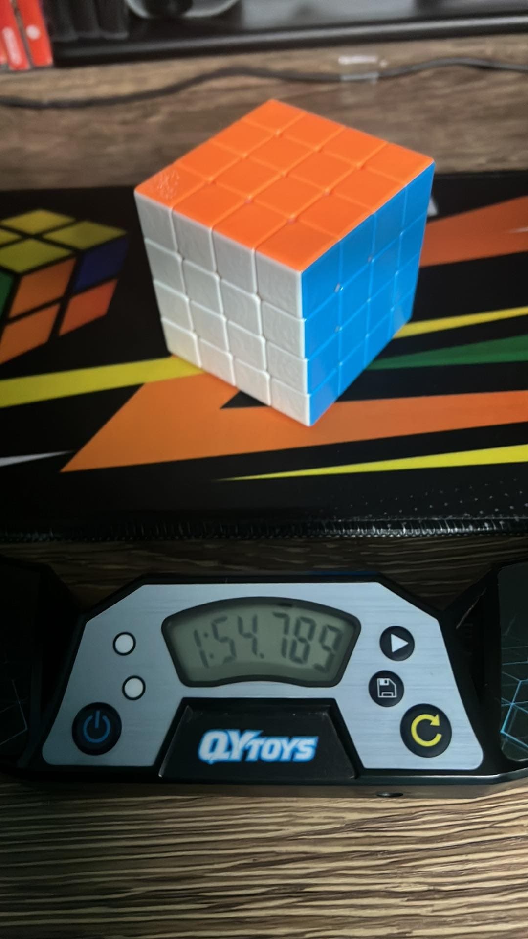 Fastest Time to Solve a 4X4 Rubik's Cube