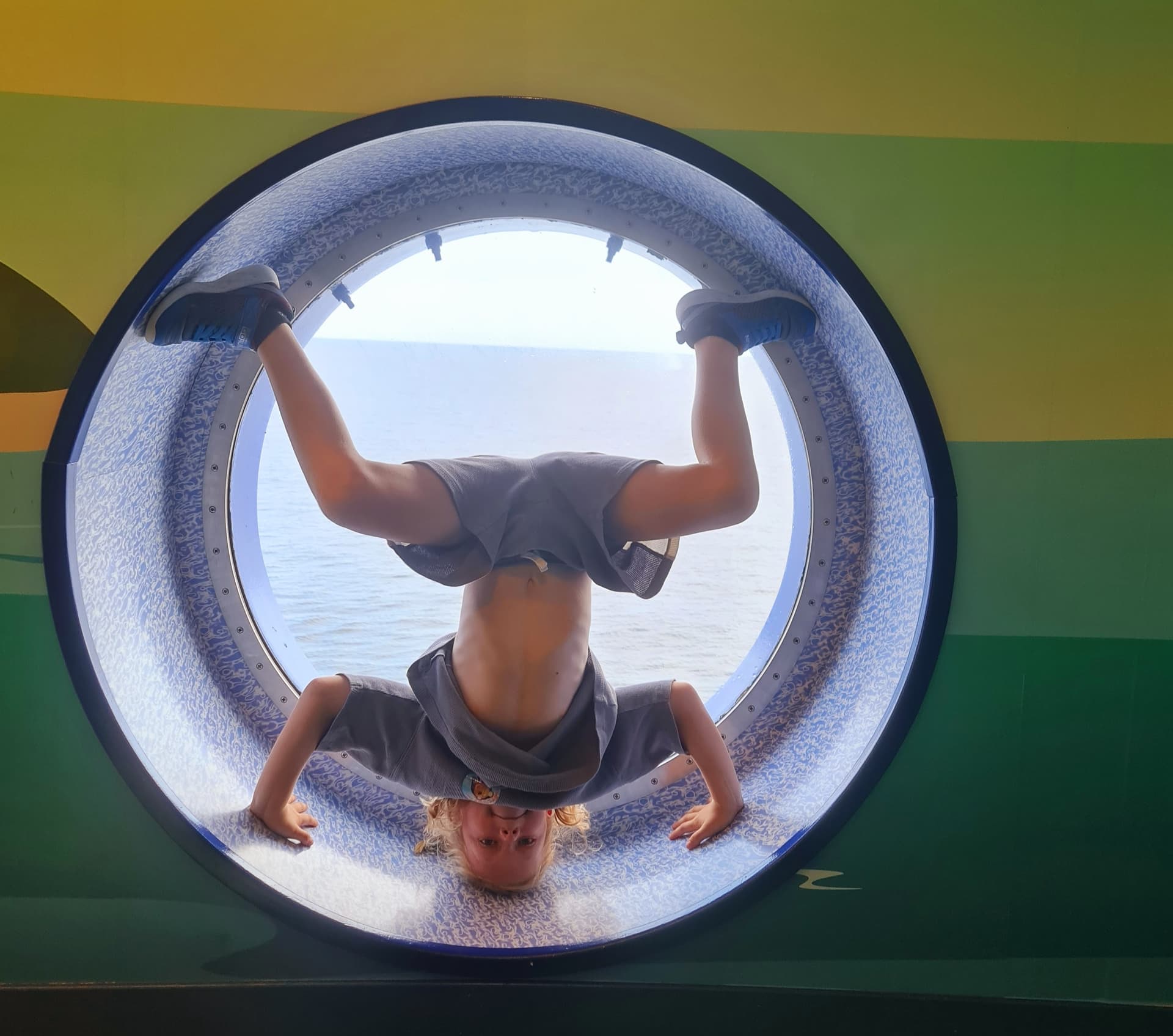 Longest Headstand