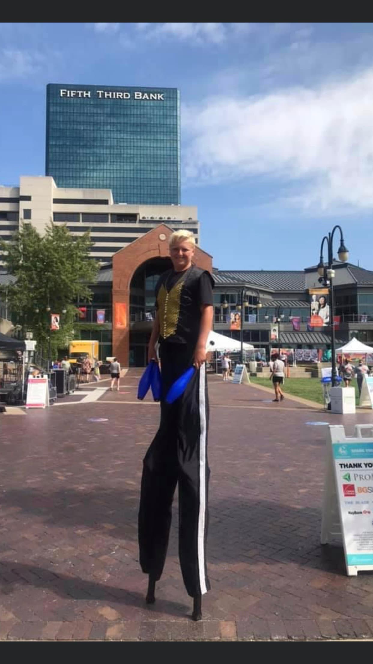 Longest Time Juggling 3 Clubs