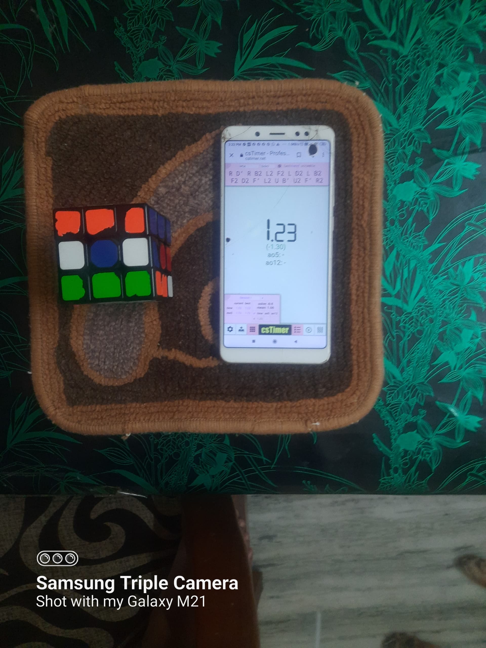 Fastest time to make an Indian flag on Rubik's cube