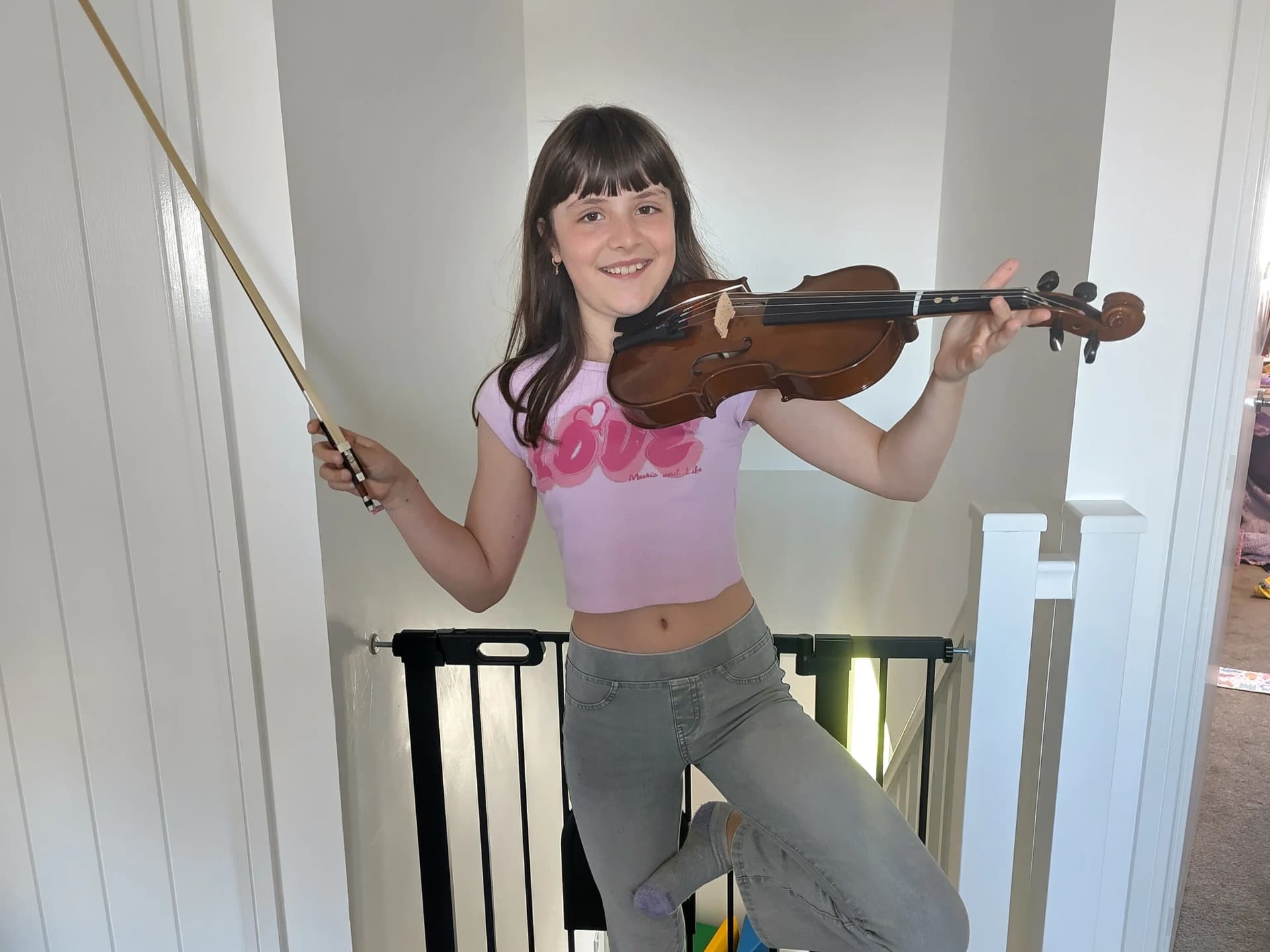 Longest Time Playing Violin on One Leg