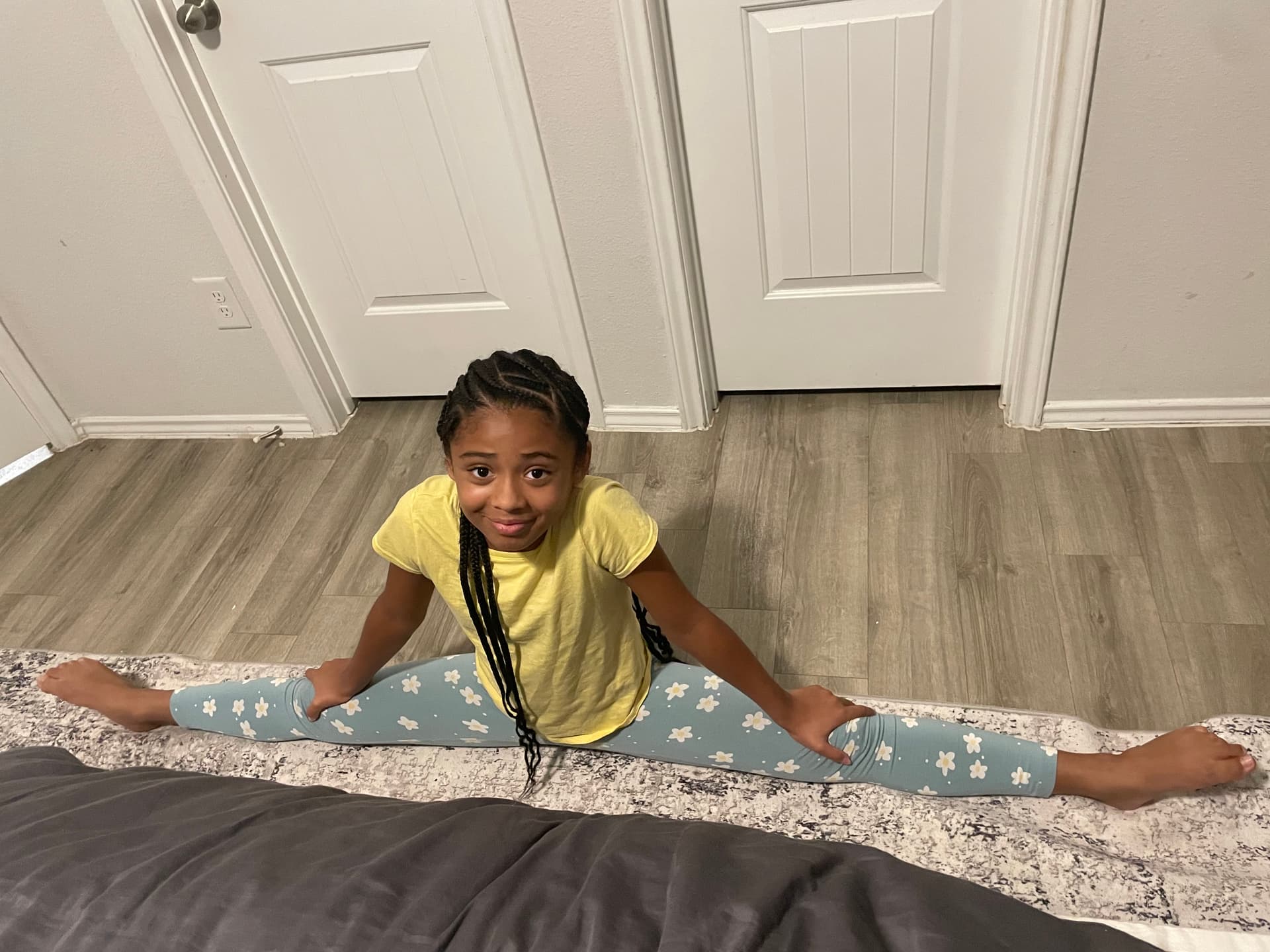 Longest Middle Split