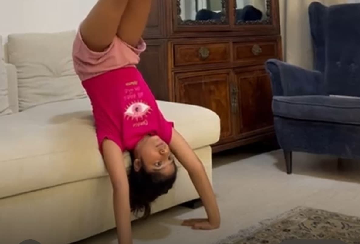 Longest Time Doing Supported Straddle Handstand Jumps