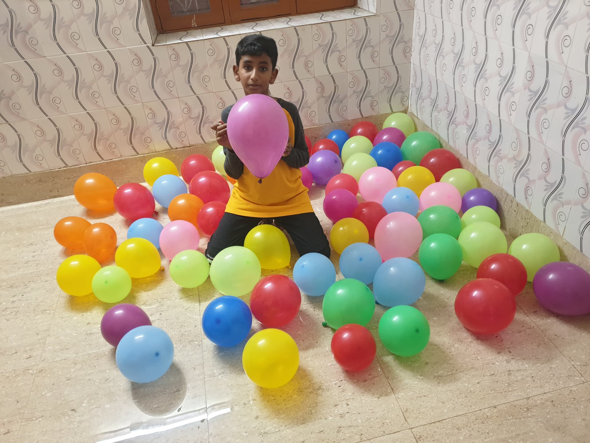 Most Balloons Popped in 1 Minute