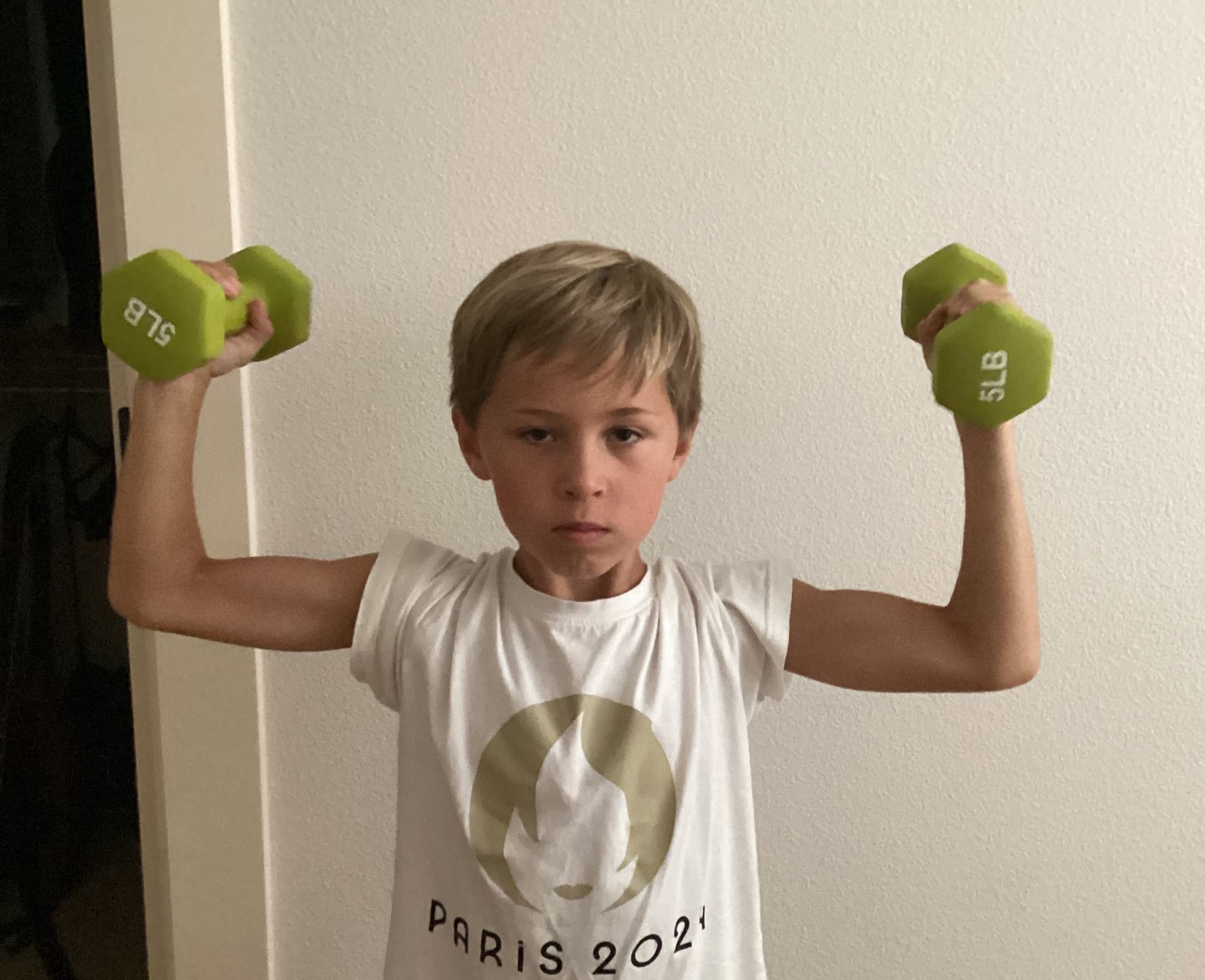 Longest Time Holding two 5 lb Weights Above the Head