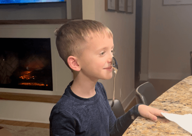 Longest Time Balancing a Spoon on the Nose