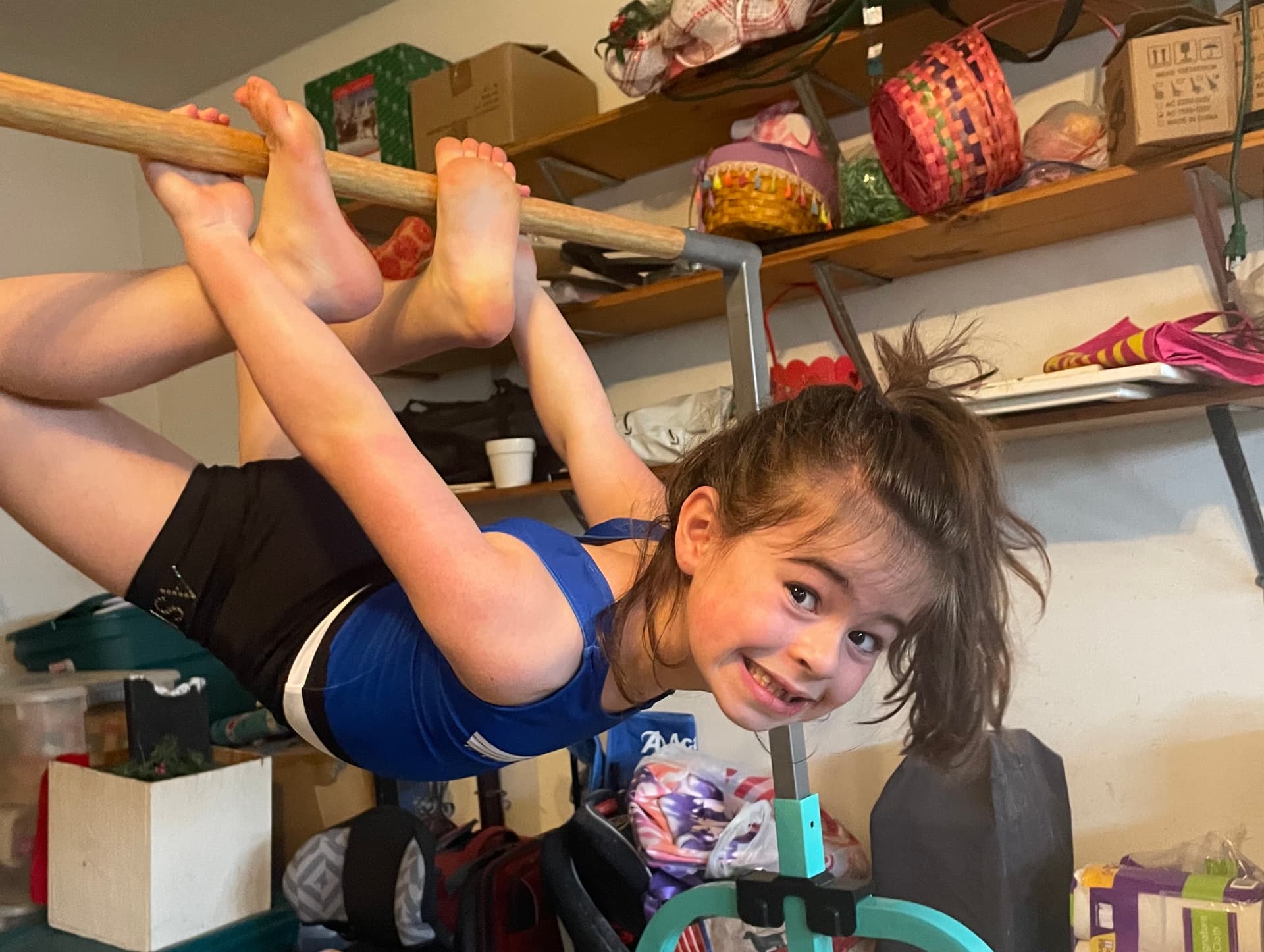 Longest Upside-Down Bar Hang (No Hands)