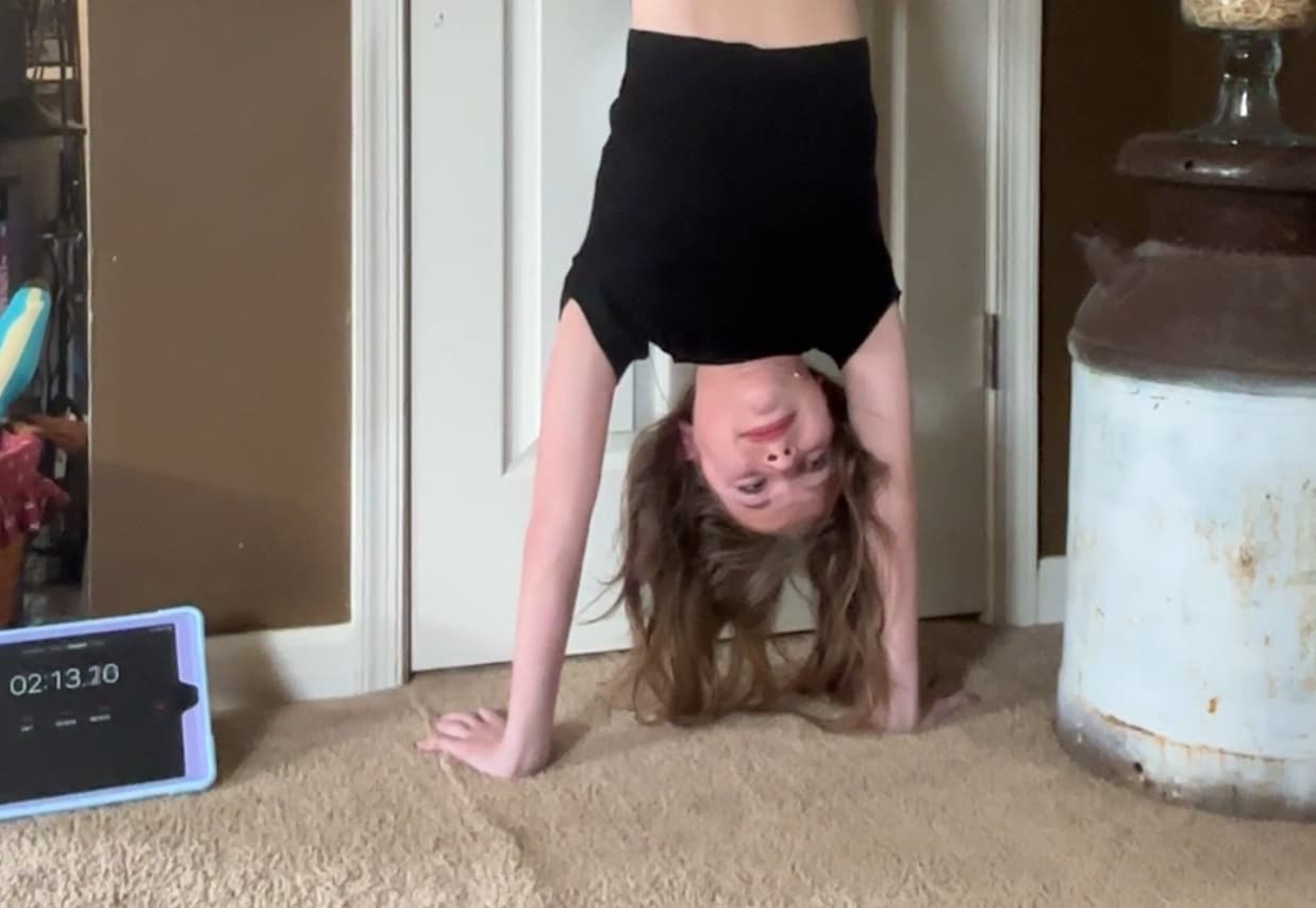 Longest Wall Handstand